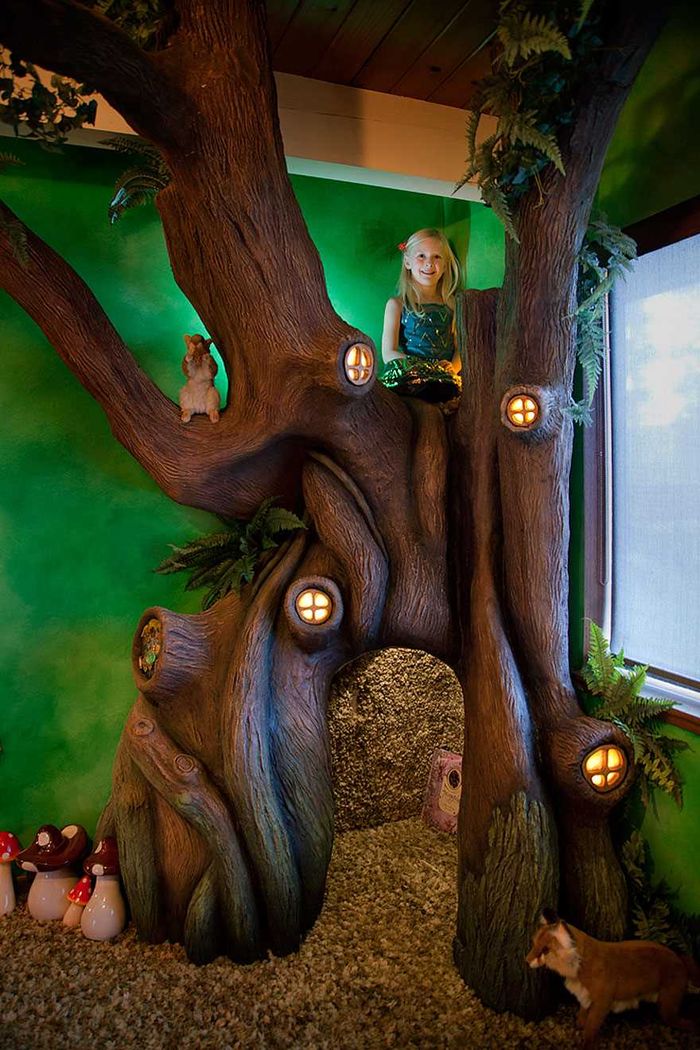 Фотография: Любящий папа за 18 месяцев создал волшебное дерево в спальне дочери №13 - BigPicture.ru