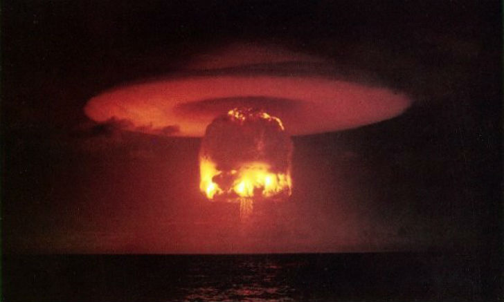 Фотография: Самые мощные ядерные взрывы, заснятые на камеру №4 - BigPicture.ru