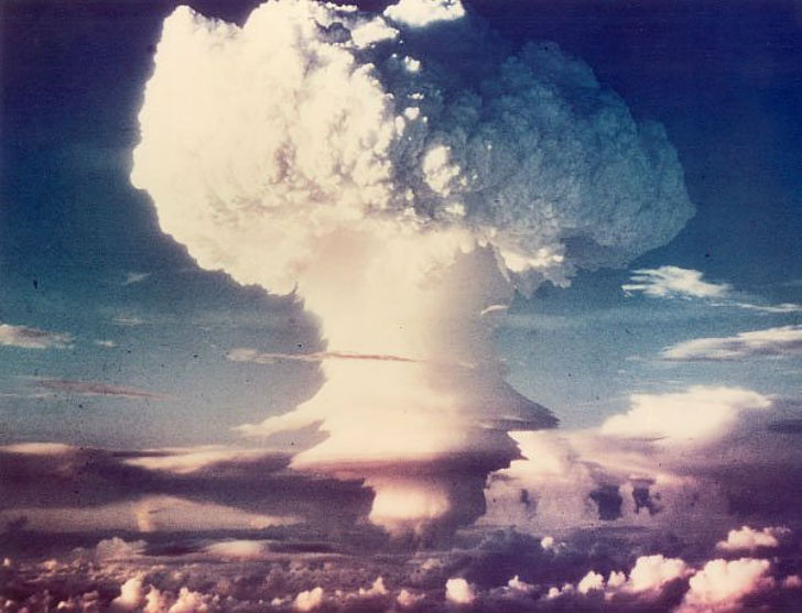Фотография: Самые мощные ядерные взрывы, заснятые на камеру №6 - BigPicture.ru