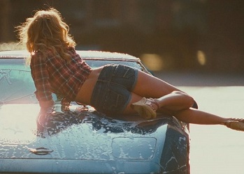12 способов сексуально помыть машину из кино