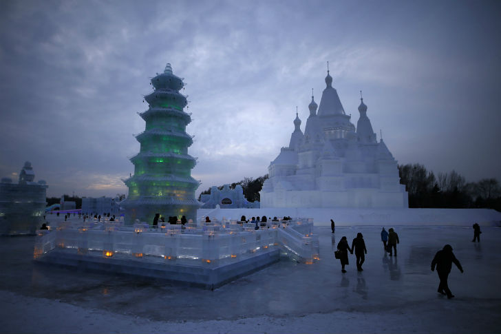 Фотография: Песнь льда и снега: в Китае проходит международный фестиваль ледяной и снежной скульптуры №31 - BigPicture.ru