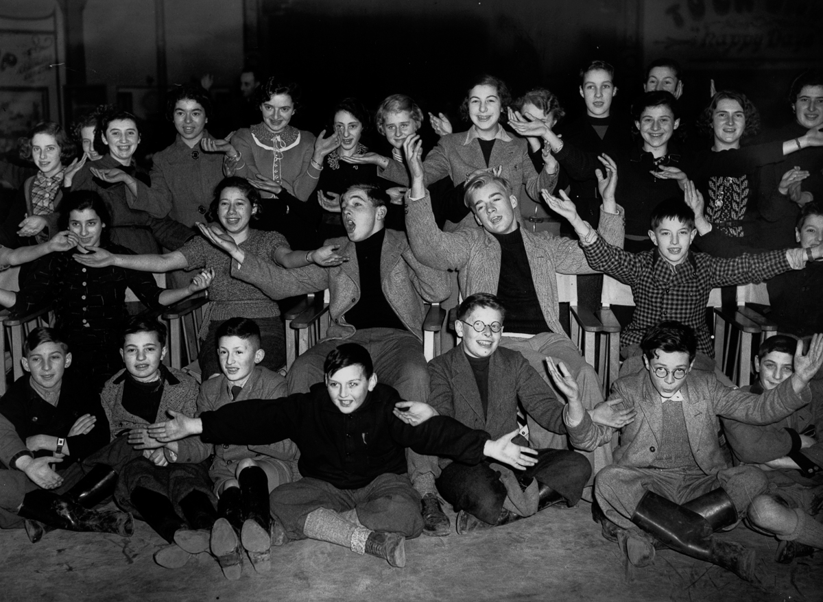 Фотография: Редкие снимки британской спецоперации по спасению детей во время холокоста №15 - BigPicture.ru