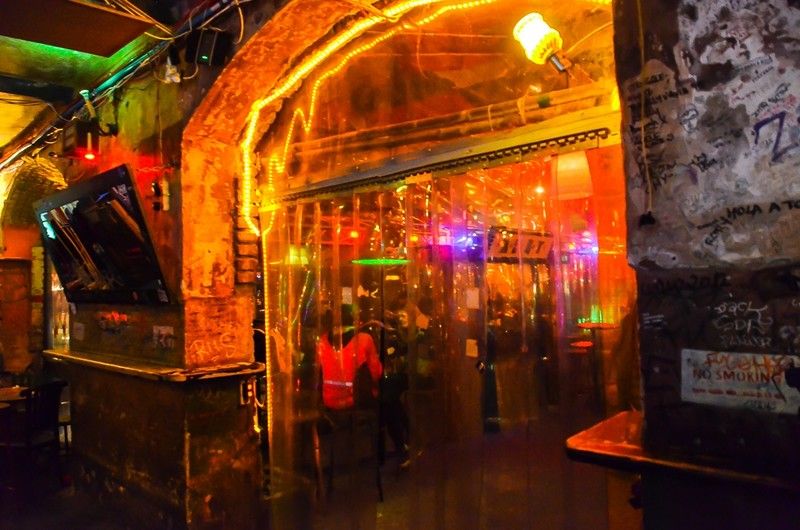 Фотография: Легендарные руин-бары Будапешта №11 - BigPicture.ru