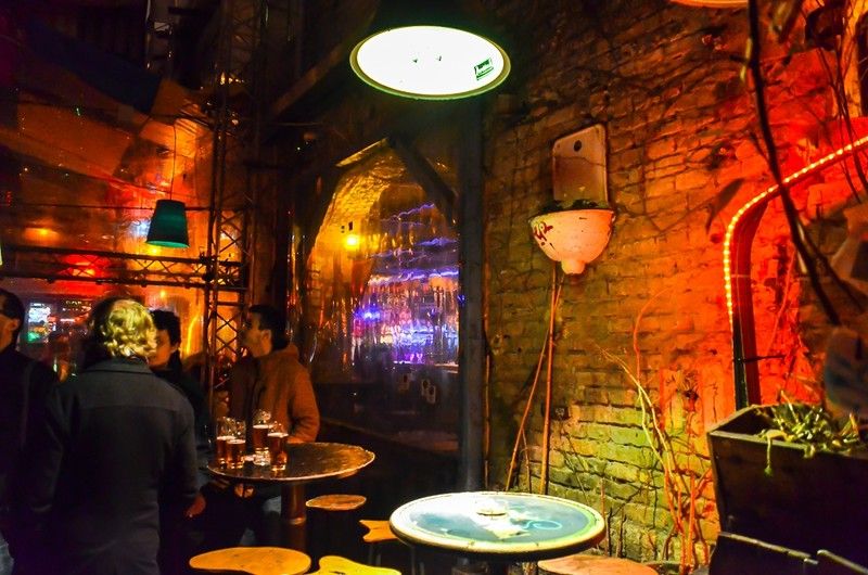Фотография: Легендарные руин-бары Будапешта №15 - BigPicture.ru
