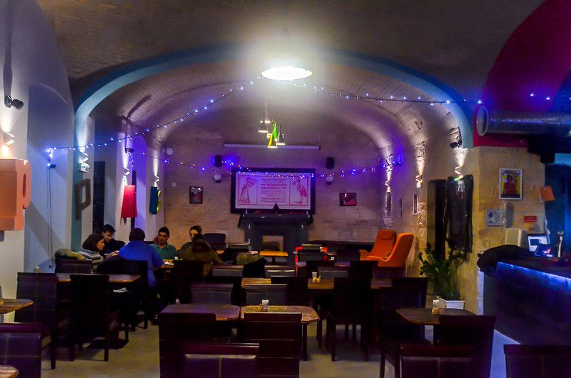 Фотография: Легендарные руин-бары Будапешта №98 - BigPicture.ru