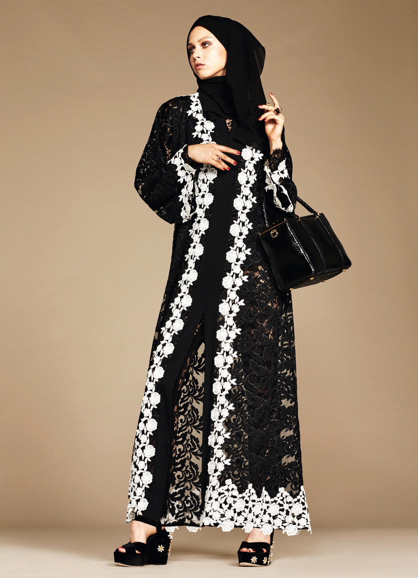 Фотография: Как Dolce&Gabbana покорял Ближний Восток №20 - BigPicture.ru
