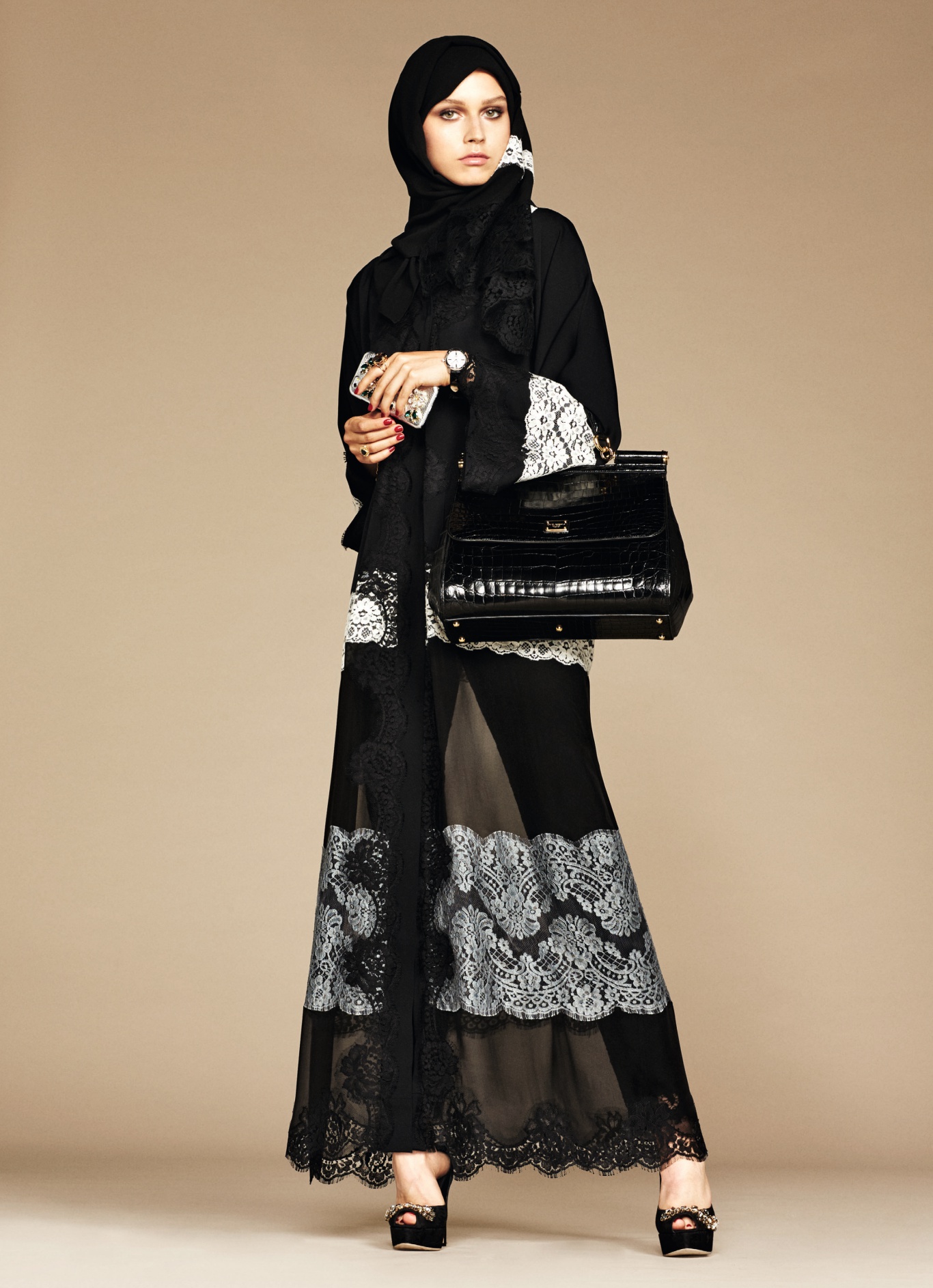 Фотография: Как Dolce&Gabbana покорял Ближний Восток №11 - BigPicture.ru