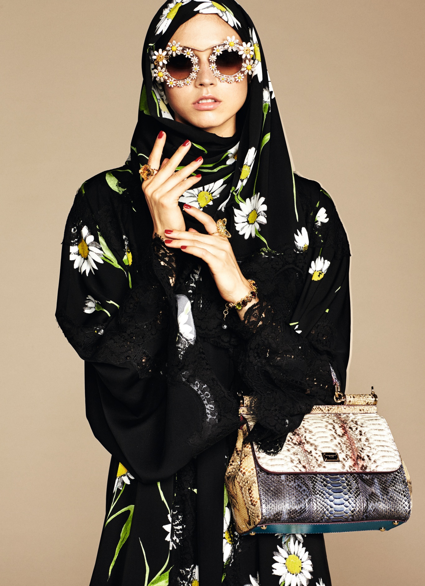 Фотография: Как Dolce&Gabbana покорял Ближний Восток №6 - BigPicture.ru