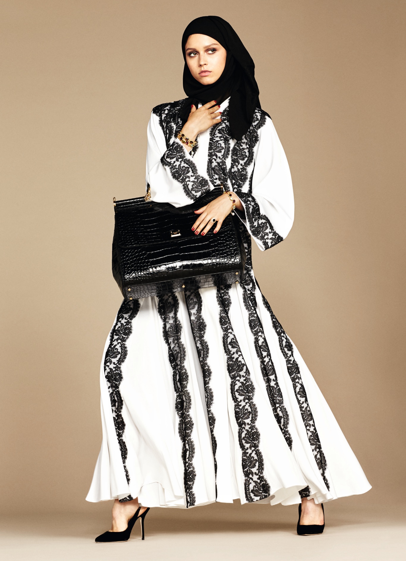 Фотография: Как Dolce&Gabbana покорял Ближний Восток №5 - BigPicture.ru