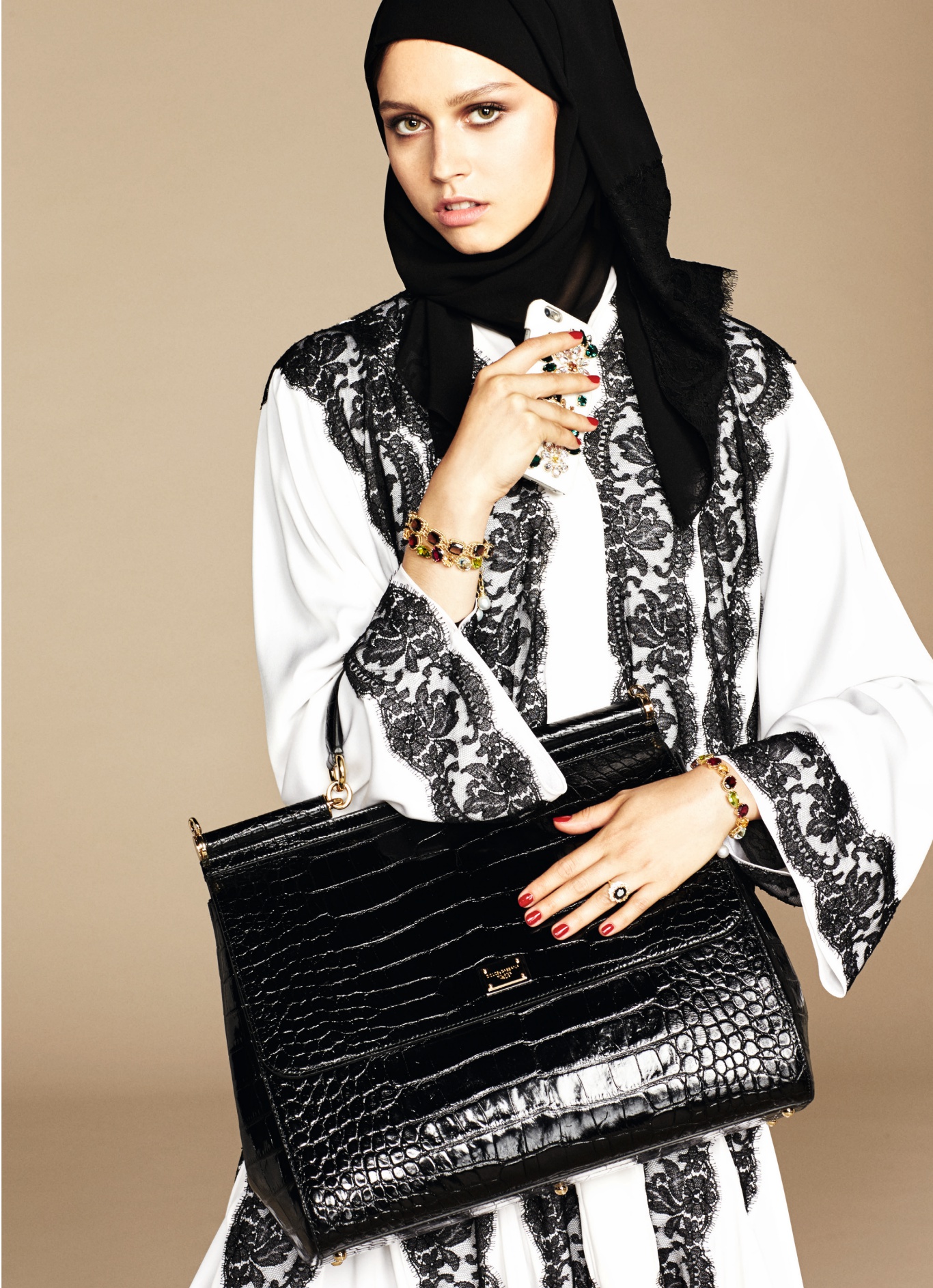 Фотография: Как Dolce&Gabbana покорял Ближний Восток №4 - BigPicture.ru