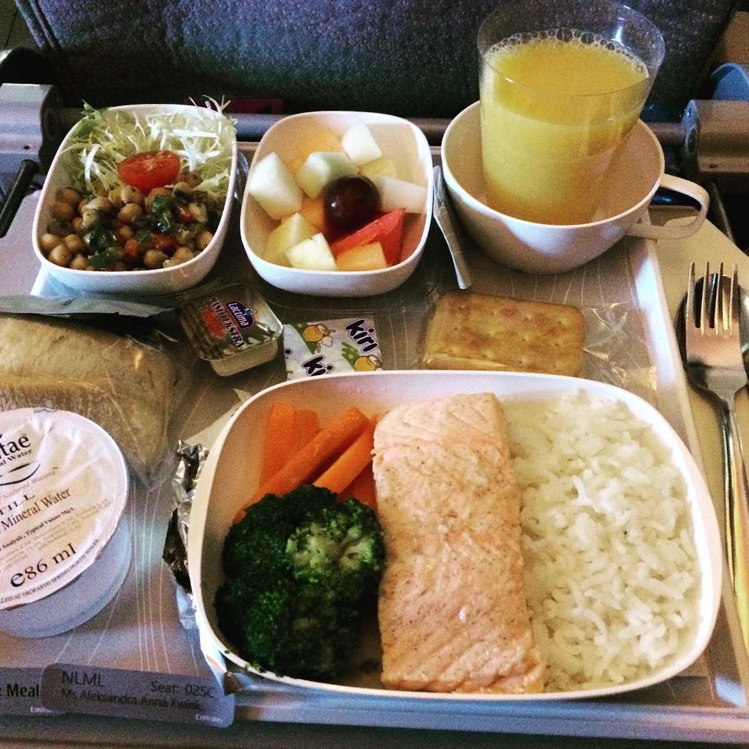 Фотография: Как выглядит еда на борту самолета в 15 авиакомпаниях №8 - BigPicture.ru