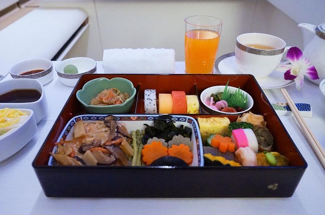 Фотография: Как выглядит еда на борту самолета в 15 авиакомпаниях №11 - BigPicture.ru