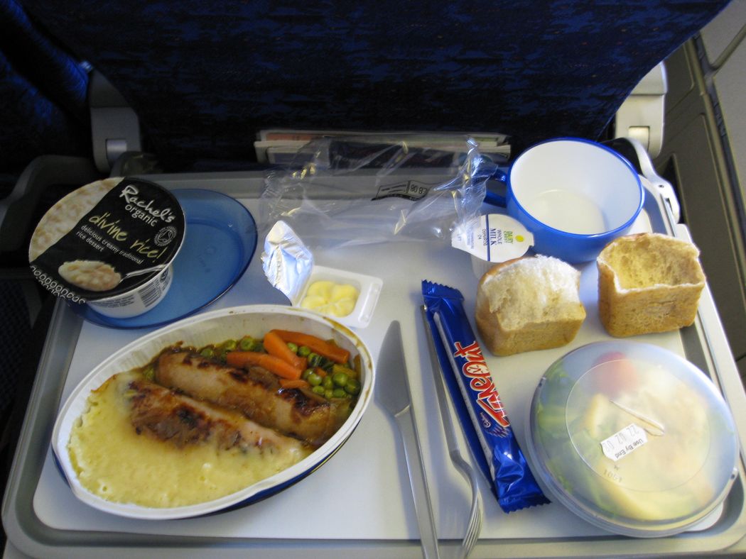Фотография: Как выглядит еда на борту самолета в 15 авиакомпаниях №12 - BigPicture.ru