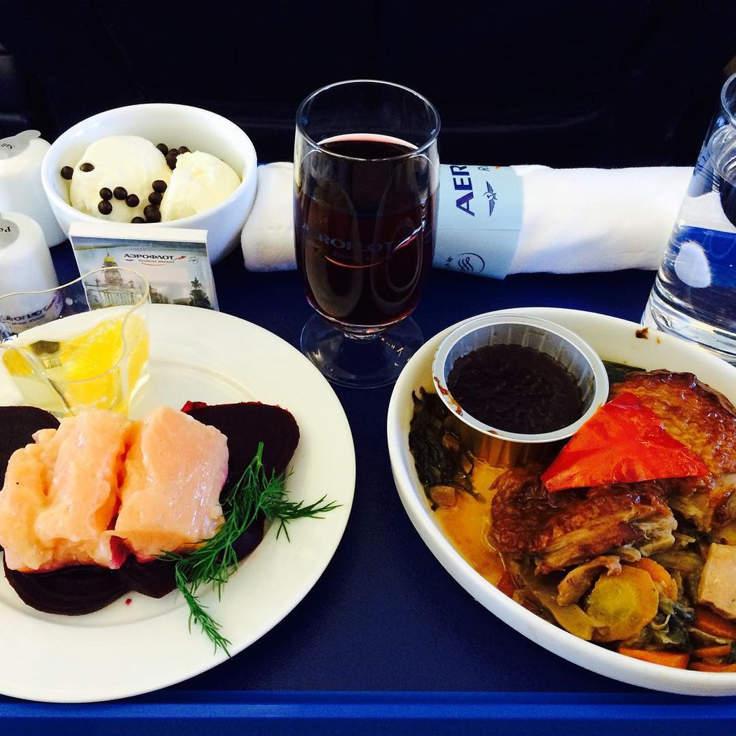 Фотография: Как выглядит еда на борту самолета в 15 авиакомпаниях №31 - BigPicture.ru