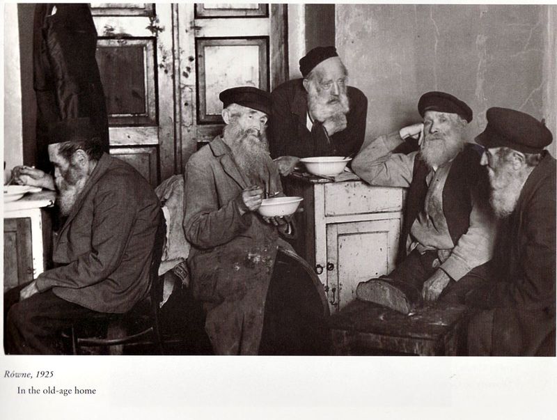 Фотография: Польские евреи глазами Альтера Кацизне. Потрясающие снимки! №22 - BigPicture.ru