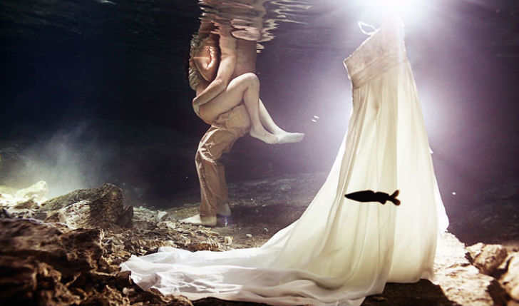Фотография: Платье в хлам — чумовой тренд свадебной фотографии №12 - BigPicture.ru