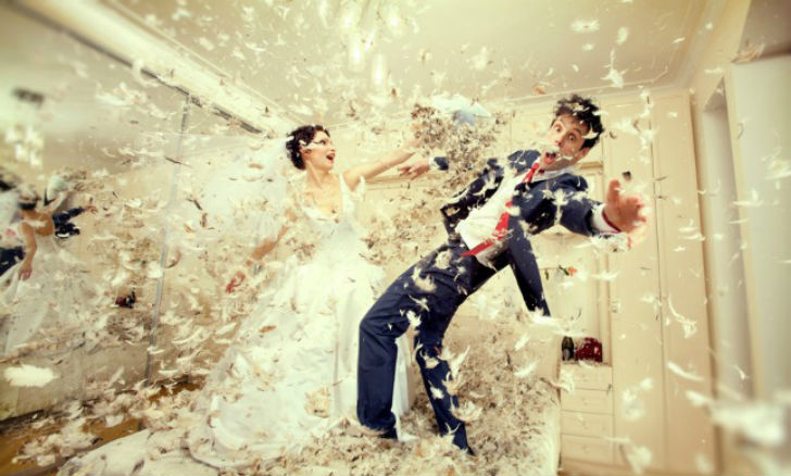 Фотография: Платье в хлам — чумовой тренд свадебной фотографии №21 - BigPicture.ru