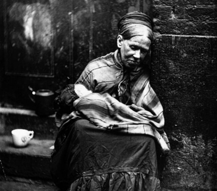 Фотография: Беспроглядная нищета на улицах Лондона в 1873-1877 годах №1 - BigPicture.ru