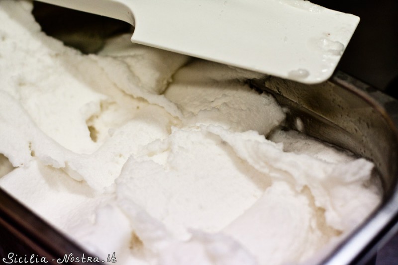 Фотография: Как делают настоящее сицилийское мороженое №13 - BigPicture.ru