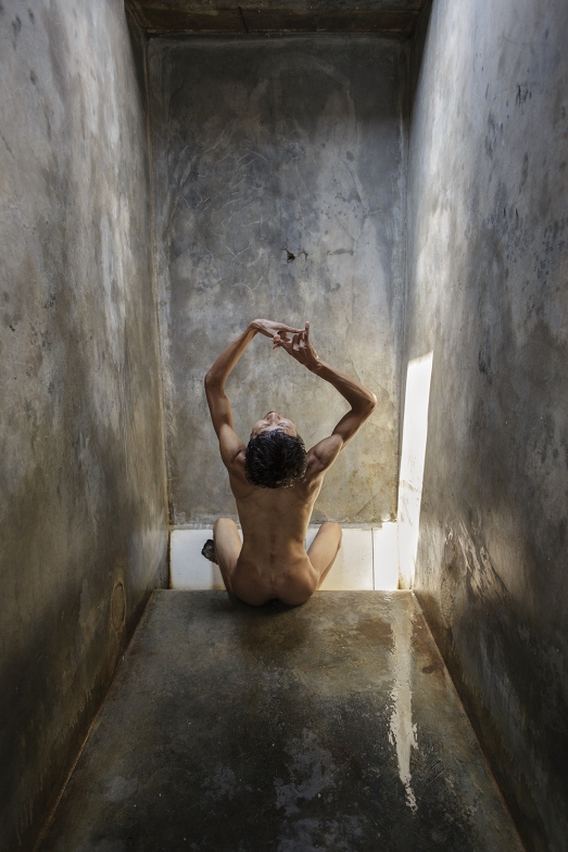 Фотография: Низшая форма жизни: ужасающие условия индонезийских лечебниц для душевнобольных №6 - BigPicture.ru