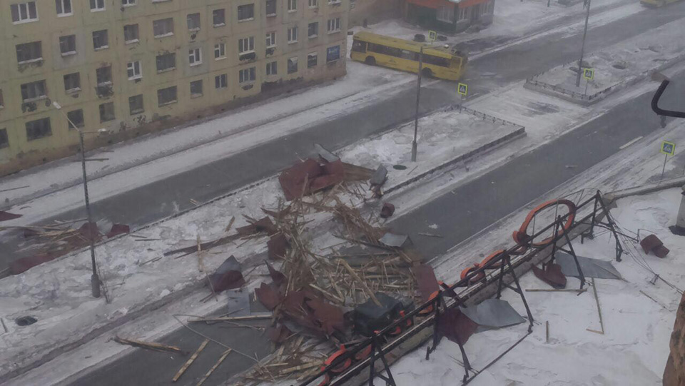 Фотография: Весна в Норильске: у домов сносит крыши, людей эвакуируют №5 - BigPicture.ru