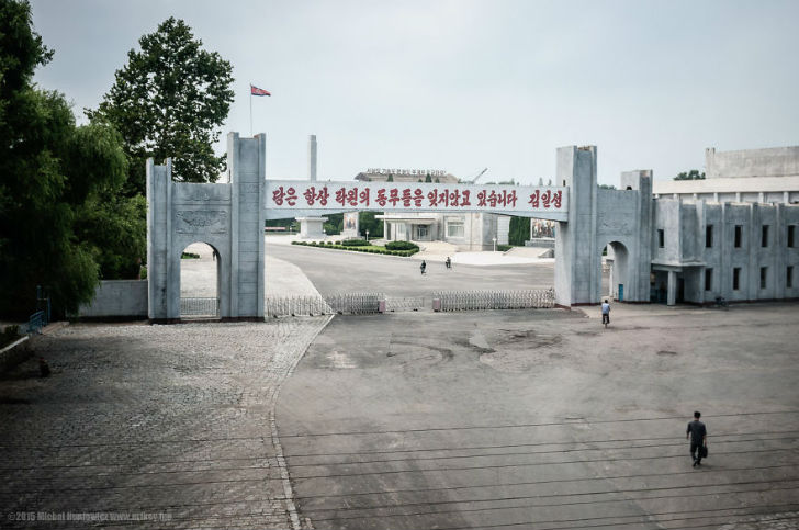 Фотография: Запрещенные фотографии, с которыми вас не выпустят из Северной Кореи №8 - BigPicture.ru
