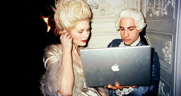 28 забавных кадров со съемочных площадок