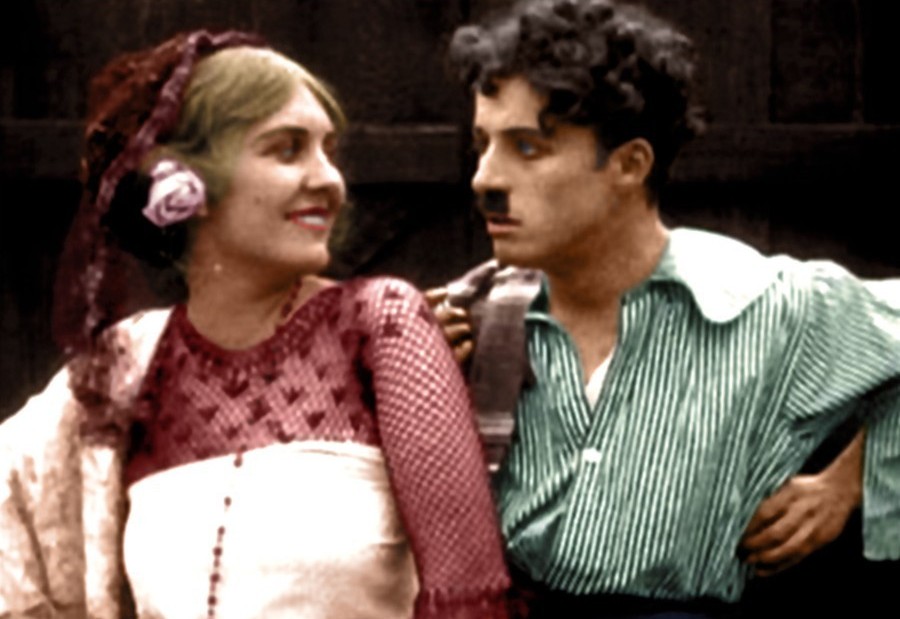 Фотография: 15 редких раскрашенных фотографий Чарли Чаплина, сделанных в 1910-1930-х годах №3 - BigPicture.ru