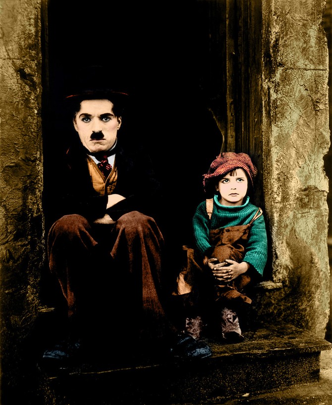 Фотография: 15 редких раскрашенных фотографий Чарли Чаплина, сделанных в 1910-1930-х годах №11 - BigPicture.ru