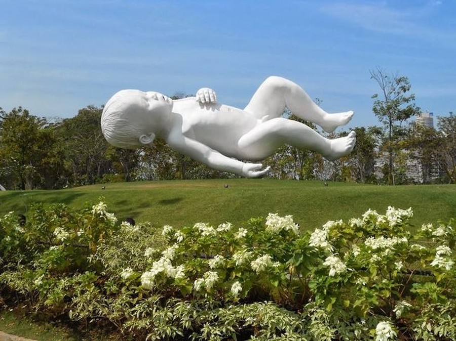 Фотография: 20 скульптур, бросающих вызов гравитации №18 - BigPicture.ru