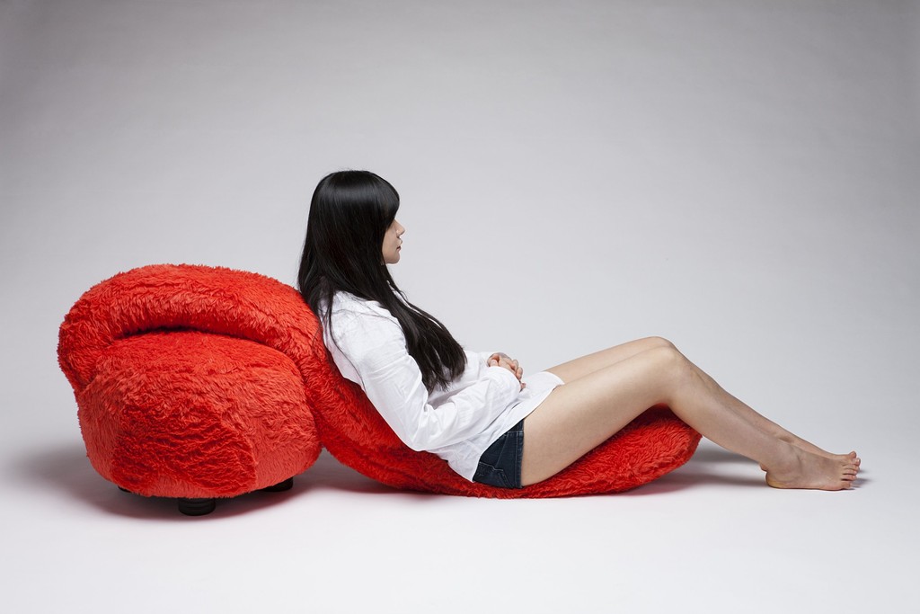 Фотография: Корейский дизайнер создал мебель мечты — кресло-обнимашку №4 - BigPicture.ru