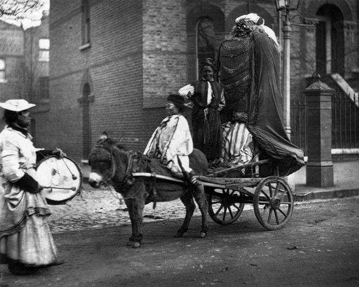 Фотография: Беспроглядная нищета на улицах Лондона в 1873-1877 годах №3 - BigPicture.ru