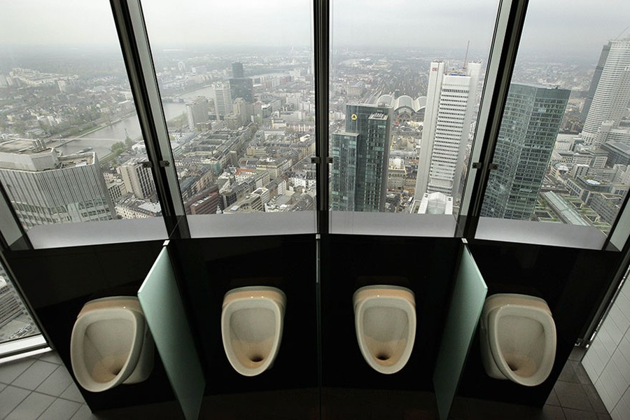 Фотография: Как на ладони: 20 туалетных комнат из разных уголков мира, которые потрясают роскошными видами №18 - BigPicture.ru