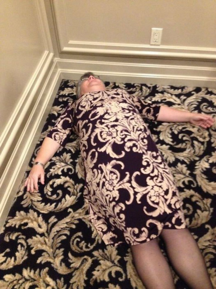 Фотография: Этот неловкий момент, когда оделся как диван №10 - BigPicture.ru