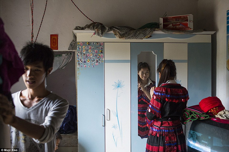 Фотография: Китайские подростковые браки: как 13-летние девочки стараются пораньше выйти замуж №30 - BigPicture.ru