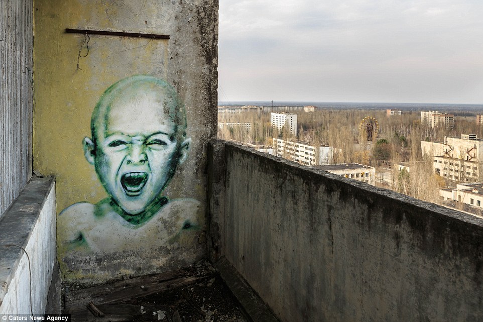 Фотография: Будто человечество покинуло Землю: 31 год назад произошла авария на Чернобыльской АЭС №10 - BigPicture.ru