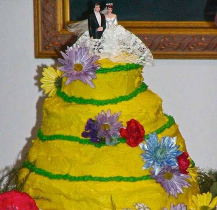 Фотография: Худшие свадебные торты, которые доведут до слез любую невесту №11 - BigPicture.ru