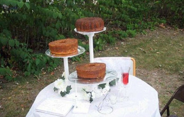 Фотография: Худшие свадебные торты, которые доведут до слез любую невесту №5 - BigPicture.ru