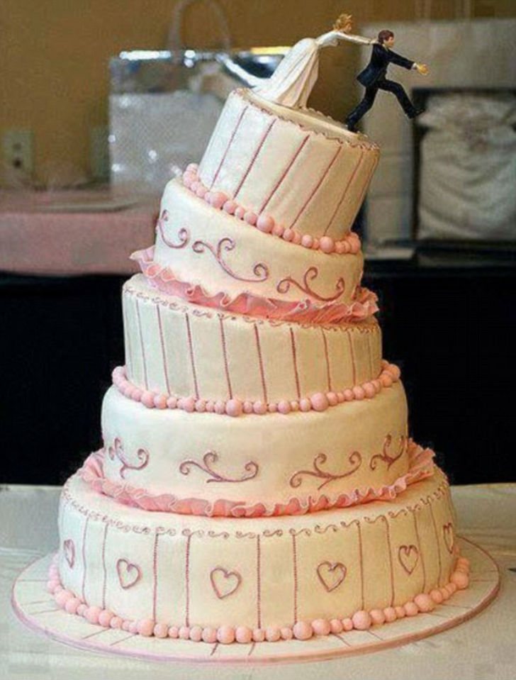 Фотография: Худшие свадебные торты, которые доведут до слез любую невесту №4 - BigPicture.ru