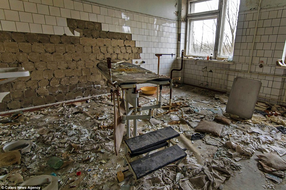 Фотография: Будто человечество покинуло Землю: 31 год назад произошла авария на Чернобыльской АЭС №3 - BigPicture.ru
