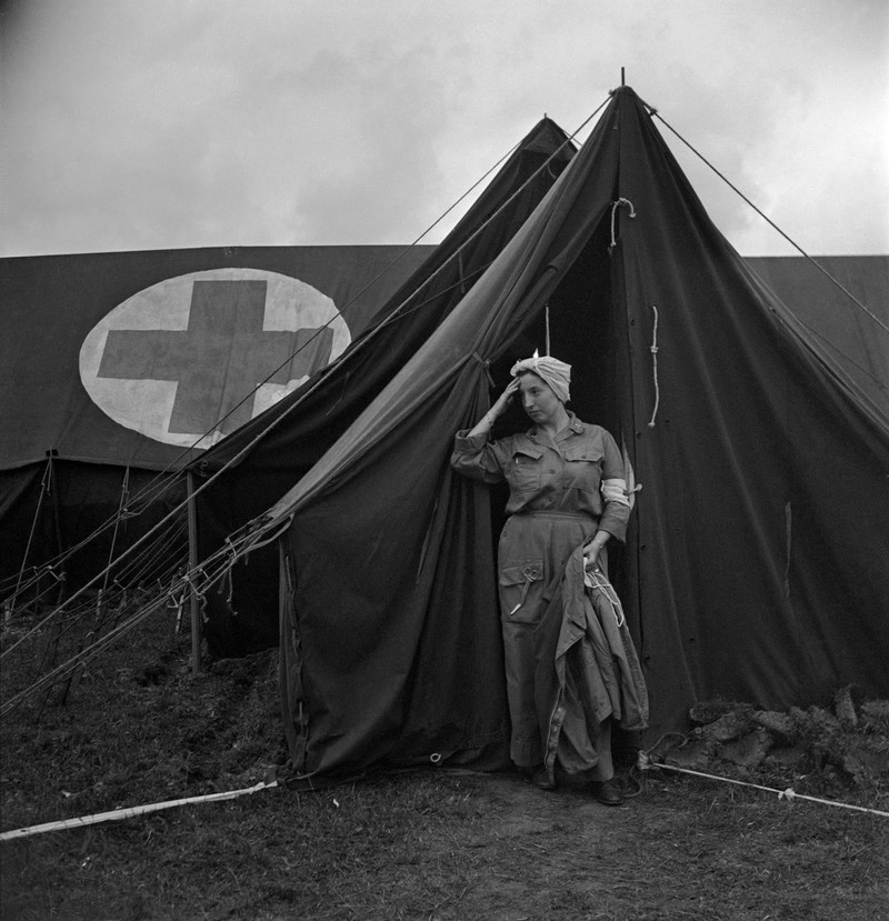 Фотография: Фотографии женщины, сменившей модельную съемку на фотодокументирование ужасов войны №12 - BigPicture.ru