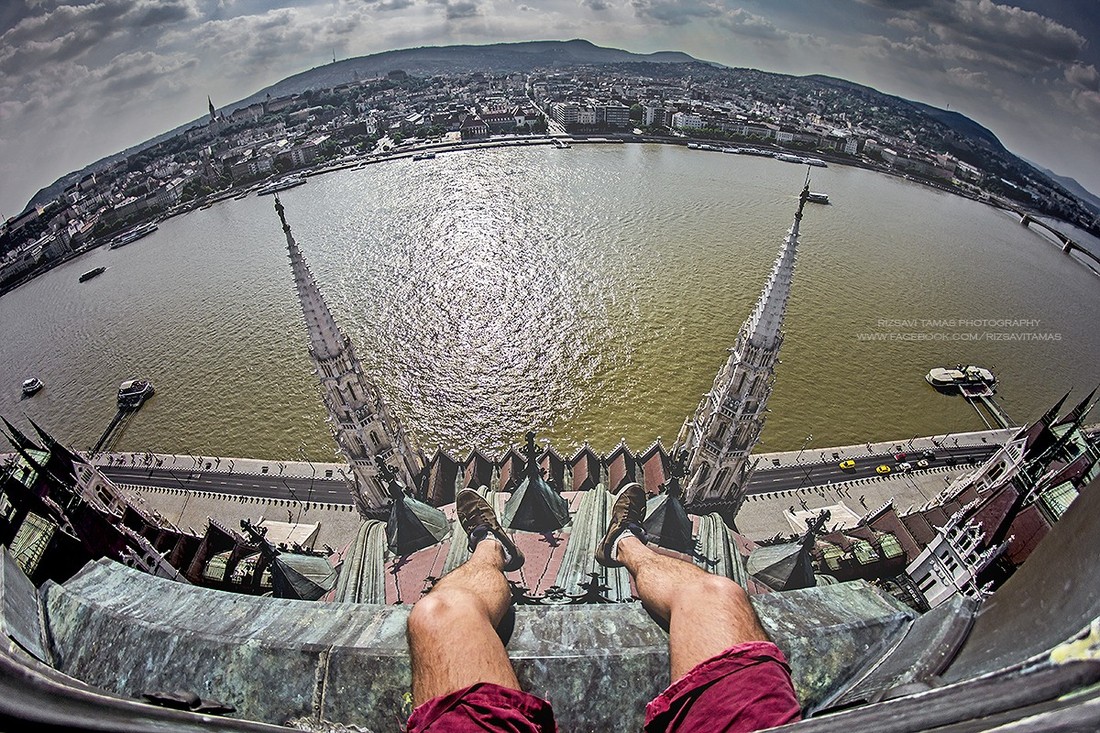 Фотография: Рискнуть жизнью ради фотографий: 25 великолепных снимков Будапешта с высоты №4 - BigPicture.ru