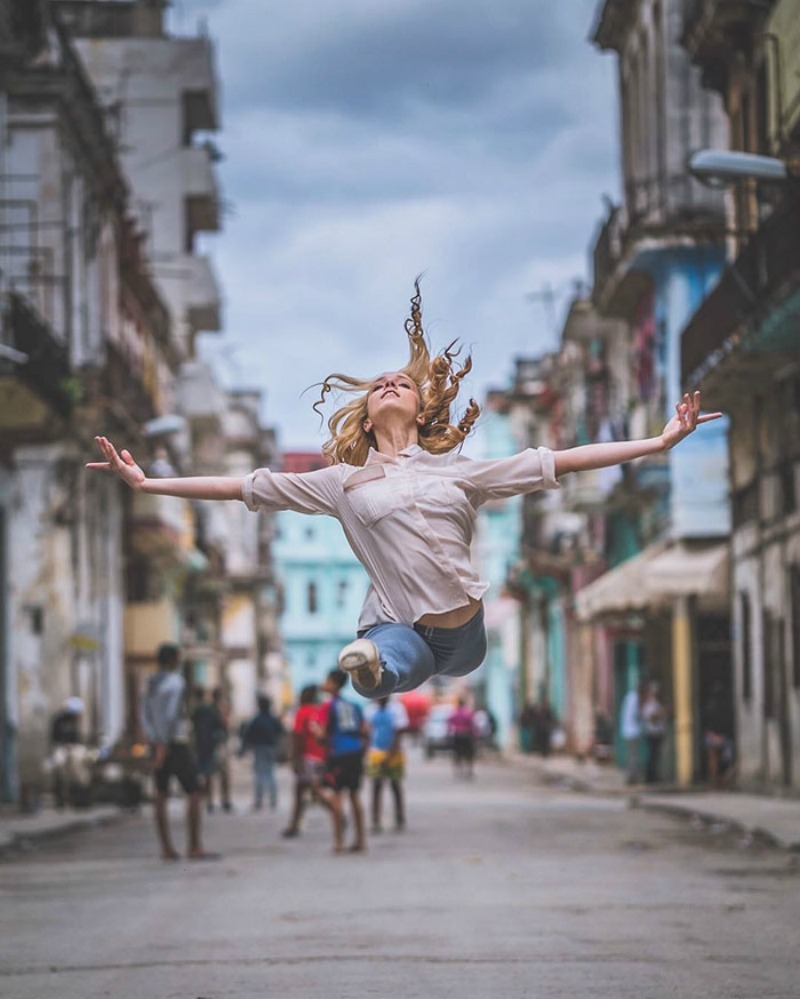 Фотография: Кубинская страсть и русская балетная школа: уличные снимки танцоров №8 - BigPicture.ru