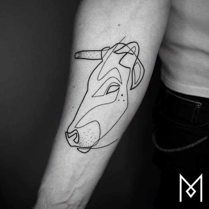Фотография: Крутые минималистичные татуировки, нарисованные одной линией №22 - BigPicture.ru