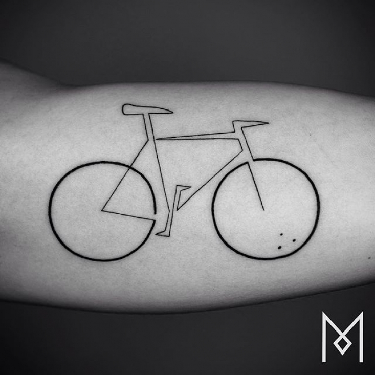 Фотография: Крутые минималистичные татуировки, нарисованные одной линией №19 - BigPicture.ru