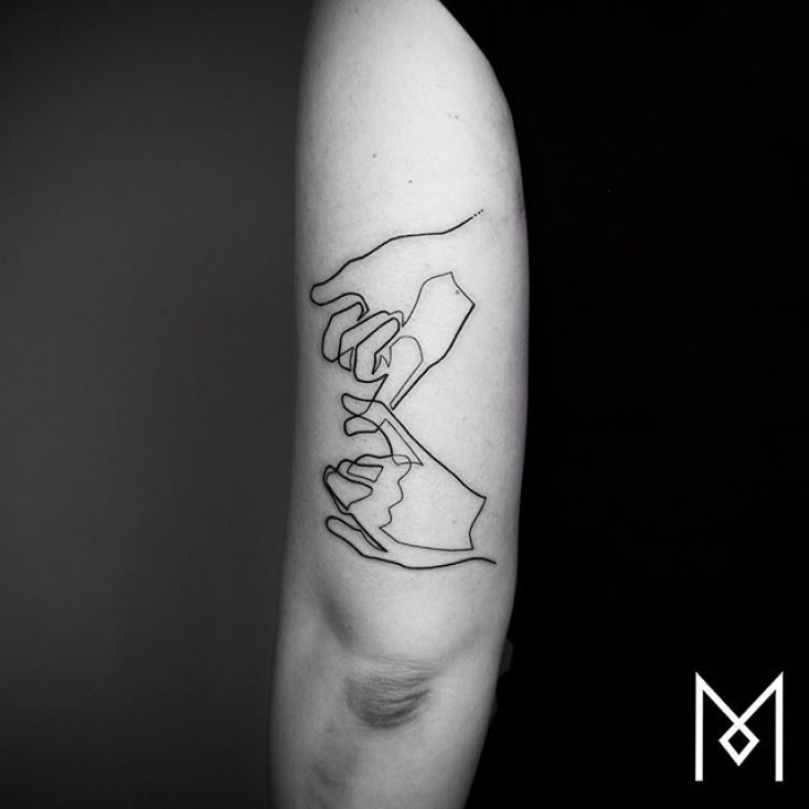 Фотография: Крутые минималистичные татуировки, нарисованные одной линией №7 - BigPicture.ru