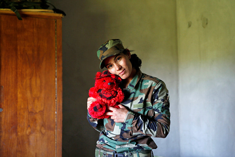 Фотография: Женщины, которые воюют против ИГИЛ №11 - BigPicture.ru