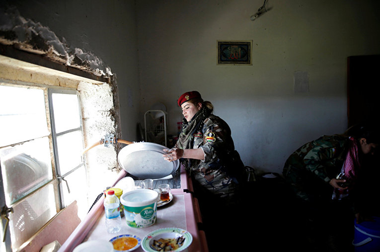 Фотография: Женщины, которые воюют против ИГИЛ №14 - BigPicture.ru