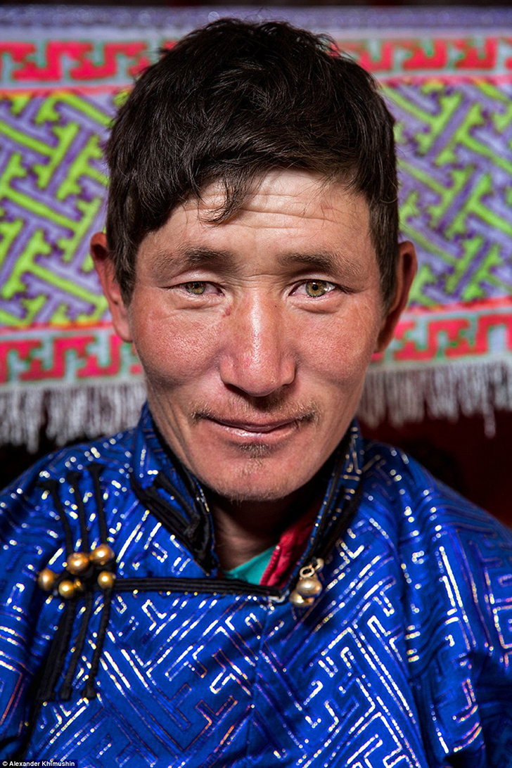 Фотография: Невероятные портреты людей из самых отдаленных уголков планеты №28 - BigPicture.ru