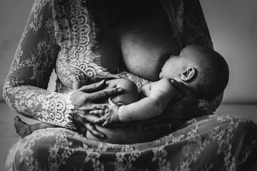 Фотография: Фотограф снимает кормящих грудью матерей, и это очень красиво №17 - BigPicture.ru